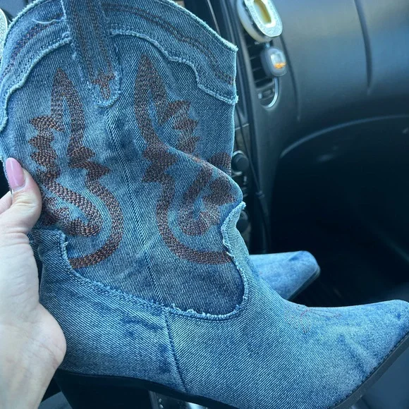 Denim Western Cowboy Boots - Picture 4 of 4